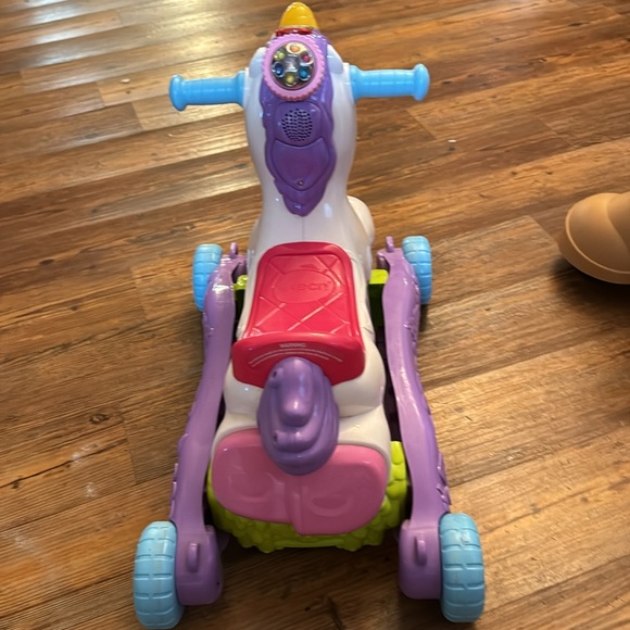 Vtech unicorn ride on toy - Picture 4 of 5